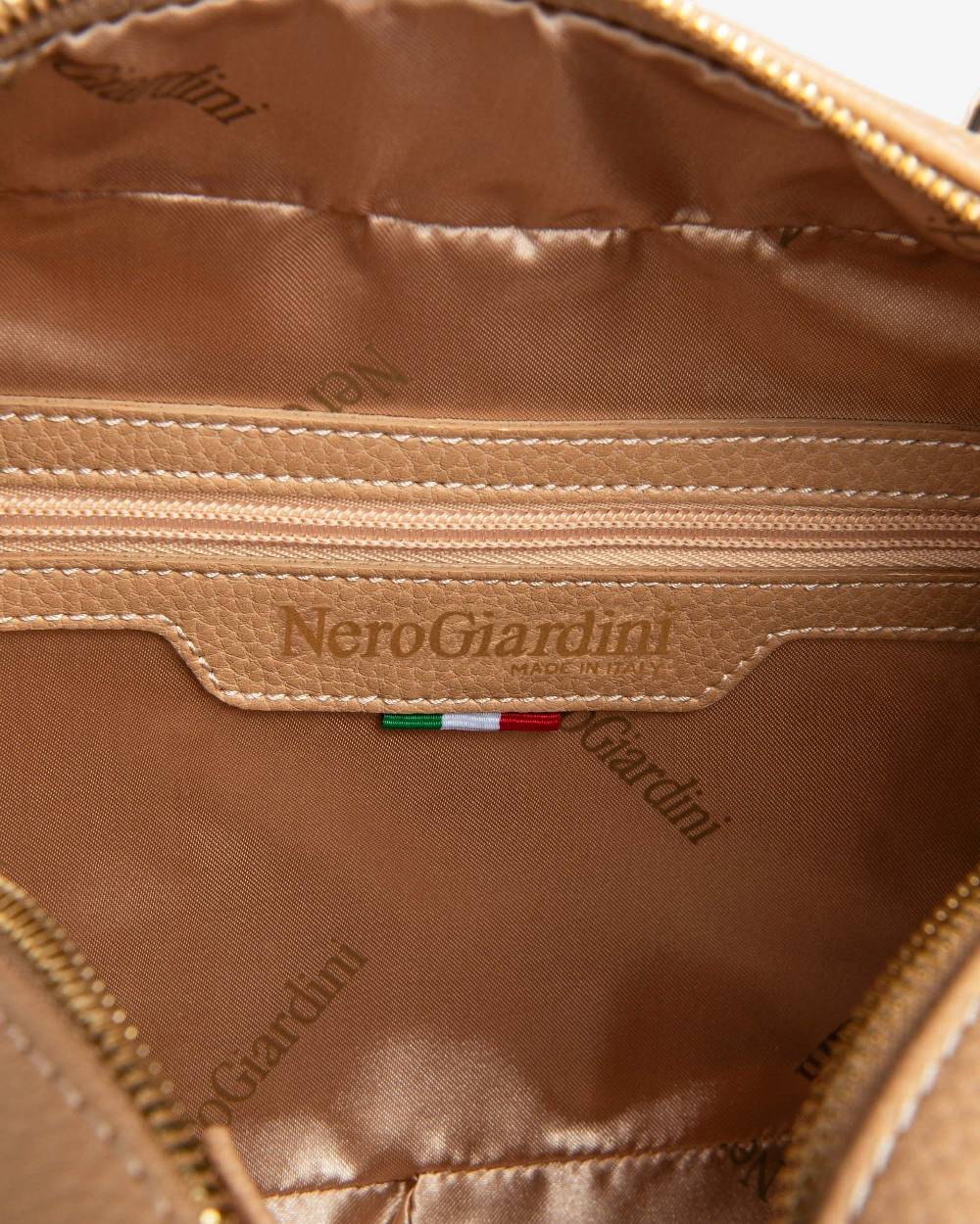 NeroGiardini Art. E443750D Nuova