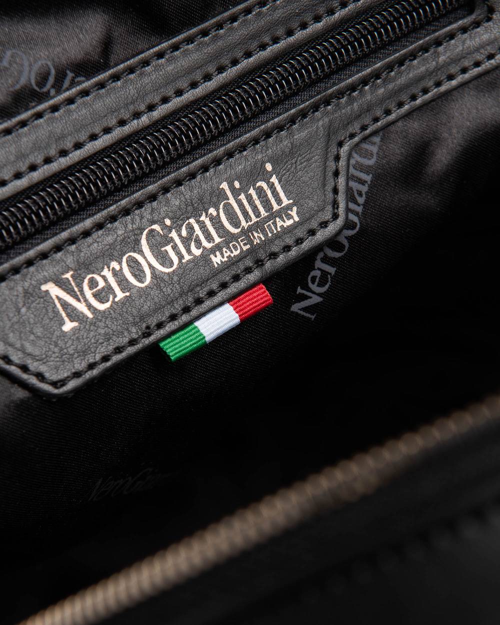 NeroGiardini Art. I243190U Vendita Calda