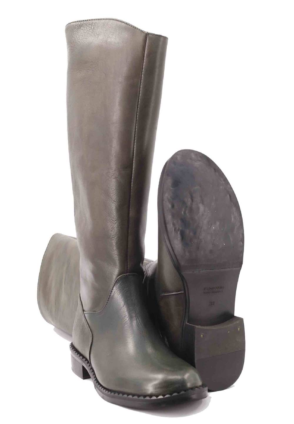 L'ARIANNA Stivali ST1458 a tubo in pelle vintage verde con tacco basso Moda