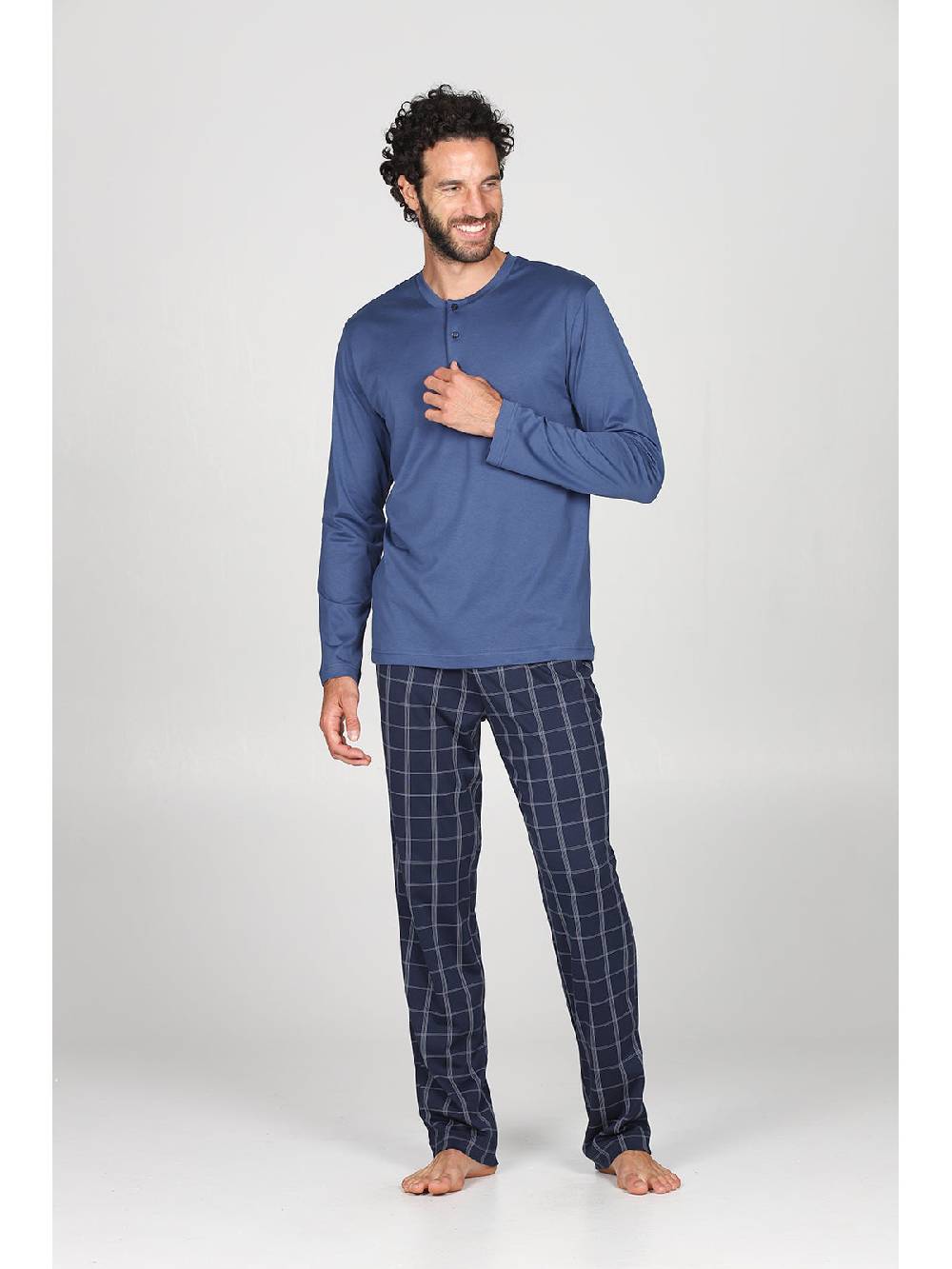 Julipet Pigiama in leggerissimo jersey di puro cotone, con pantaloni fantasia scozzese Pezzi Unici