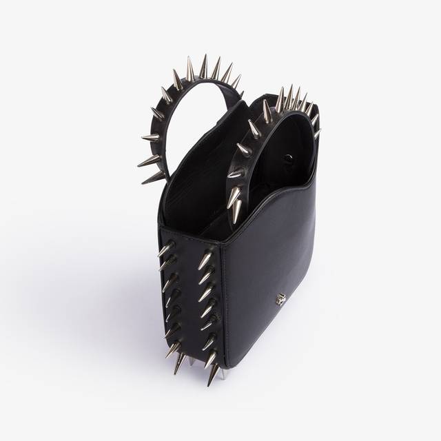 Le Silla Small bag pelle nera con borchie argento Vendita Economica