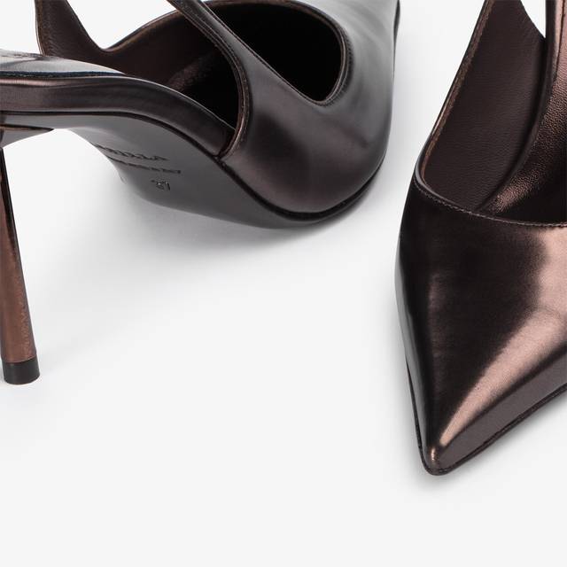 Le Silla Slingback metallizzata marrone fondente Negozio