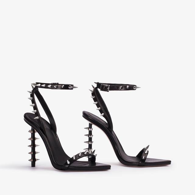 Le Silla Sandalo pelle nero con borchie argento Sconto