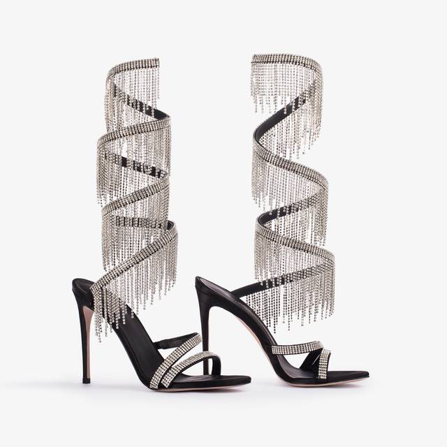 Le Silla Sandalo raso nero con frange argento Promozione