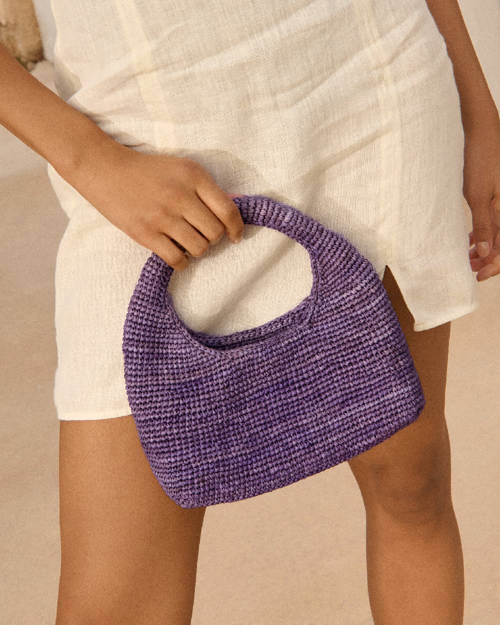 Manebí Raffia Halfmoon Bag - Summer Purple Moda