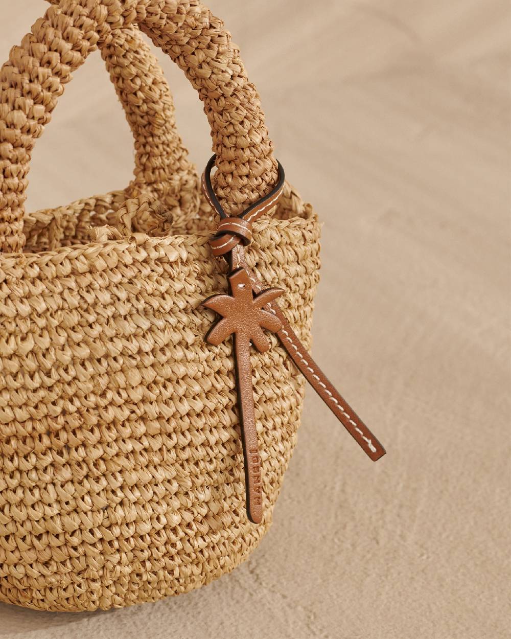 Manebí Raffia Summer Bag Mini - Leather Handle \u0026 Palm Leather Tag Tan Prezzo Ridotto