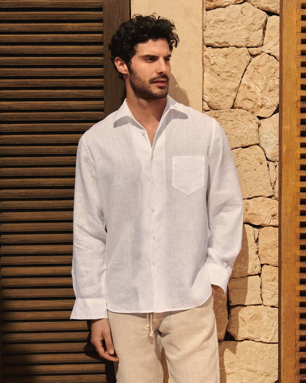 Manebí Linen Panama Shirt - Embroidered Palm White Offerte