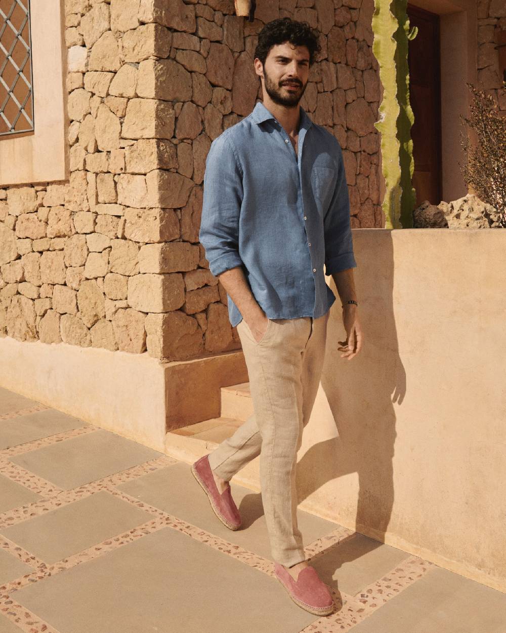 Manebí Washed Linen Panama Shirt - Embroidered Palm Navy Blue In Saldo