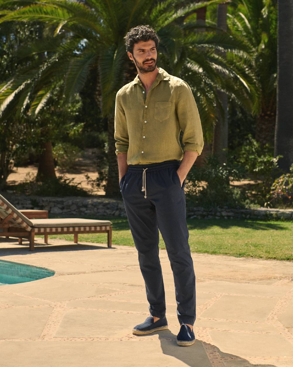 Manebí Linen Panama Shirt - Embroidered Palm Kaki Green Spedizione Gratuita