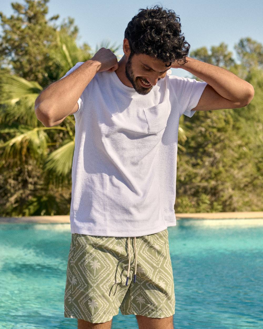 Manebí Organic Terry Cotton Emilio T-Shirt - Embroidered Palm White Affare Del Giorno