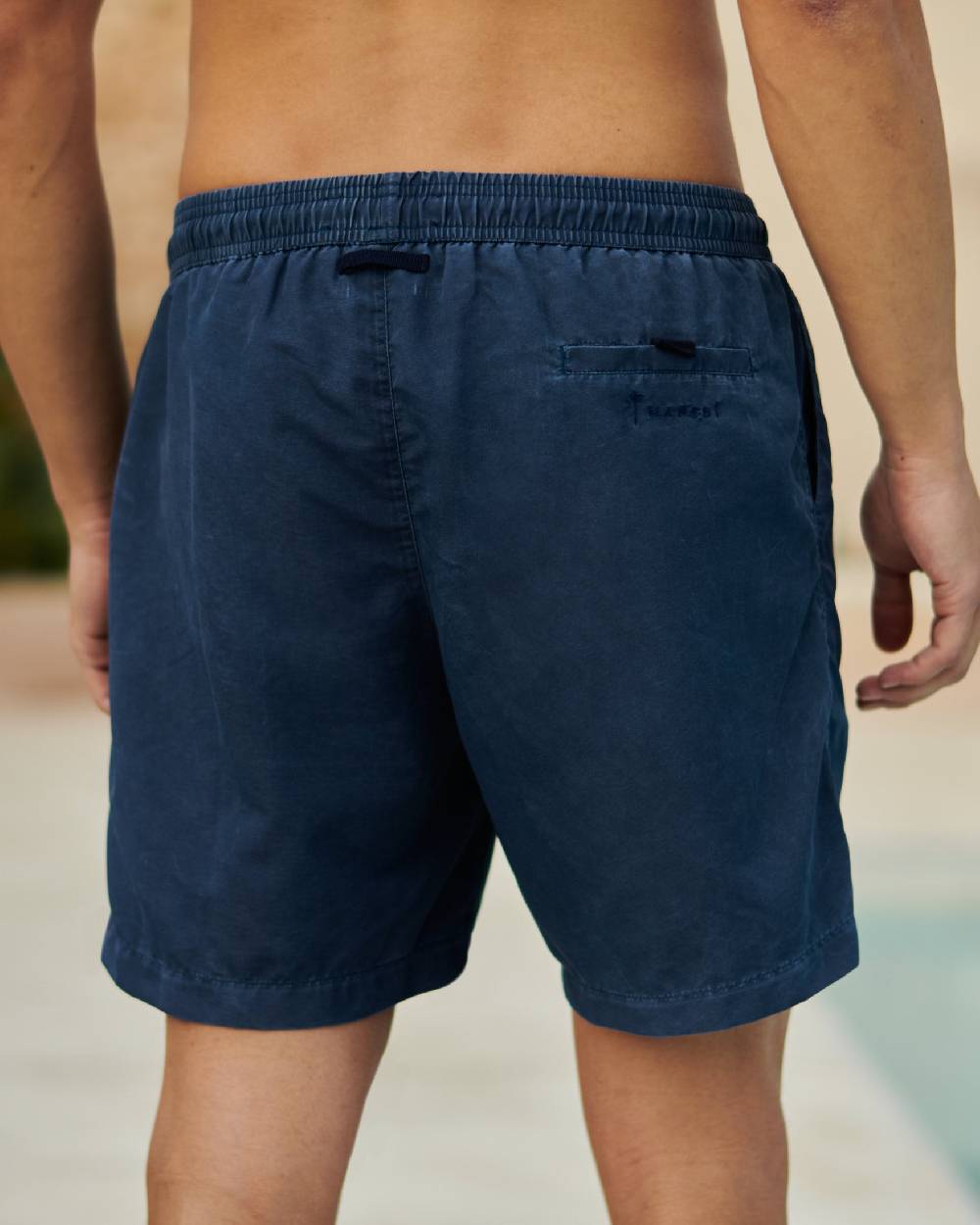 Manebí Solid Color Swim Shorts - Stone Washed Faded Navy Blue Acquista Ora