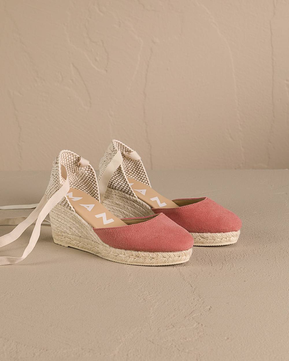 Manebí Soft Suede Low Wedge Espadrilles - Terracotta Saldi