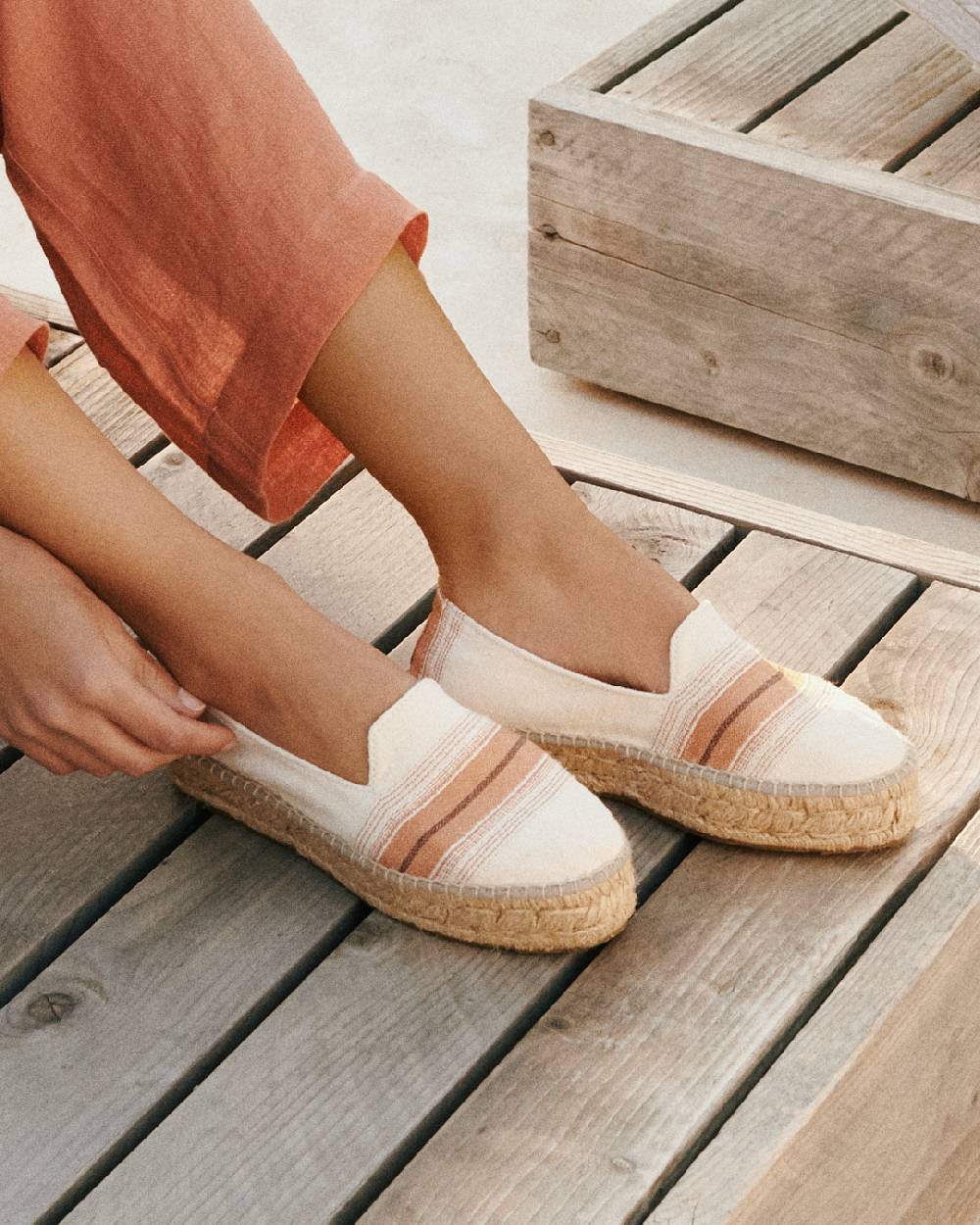 Manebí Cotton Linen And Silk Raw Fabric|Double Sole Espadrilles - Rust Macro Stripe Moda