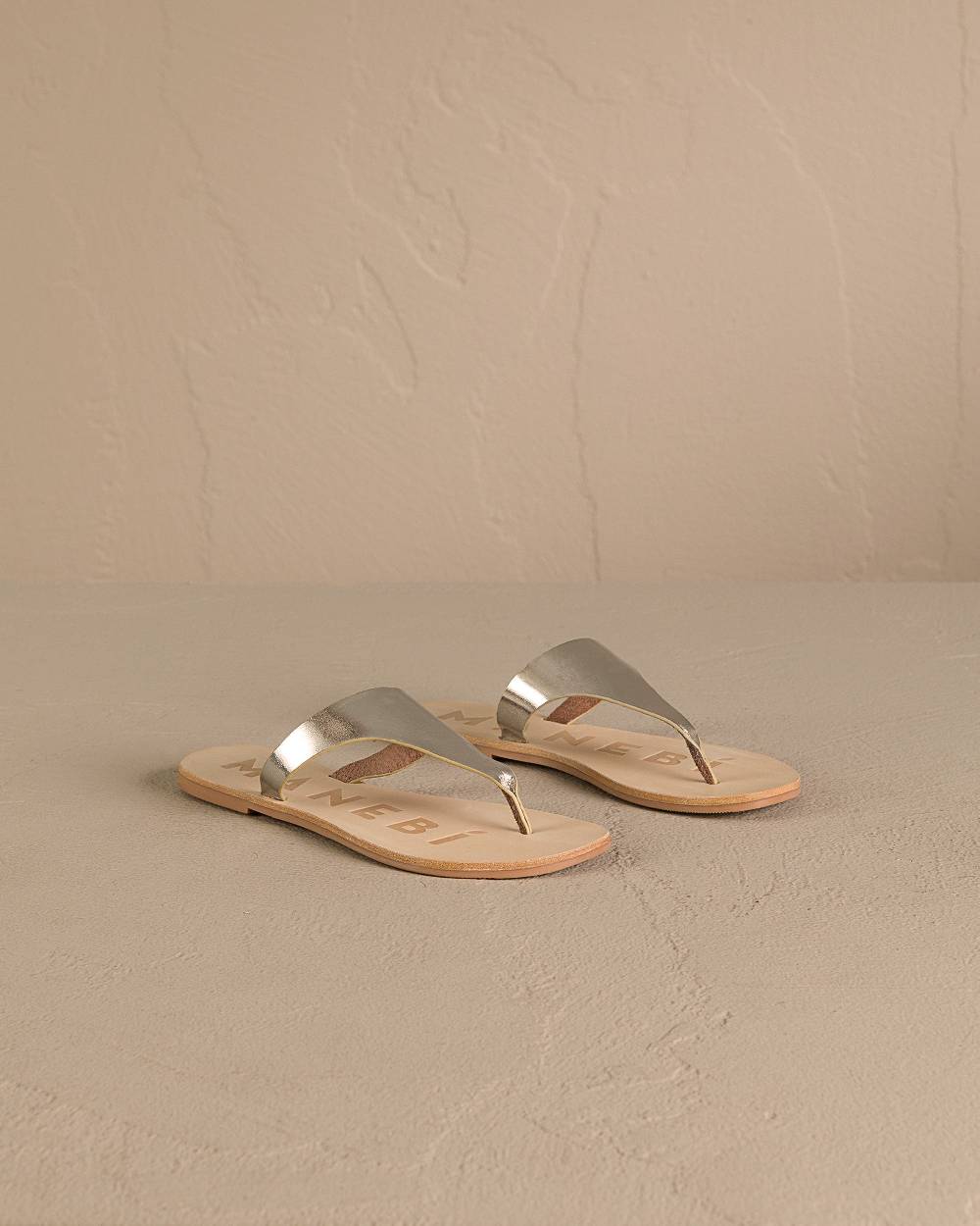 Manebí Leather Thongs Sandals - Platinum Soddisfazione Garantita