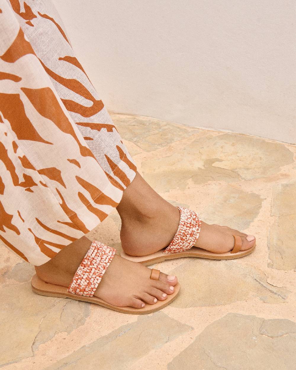 Manebí Raffia \u0026 Leather|Toe Ring Sandals - Orange Rust \u0026 Natural Mélange Promozione Limitata