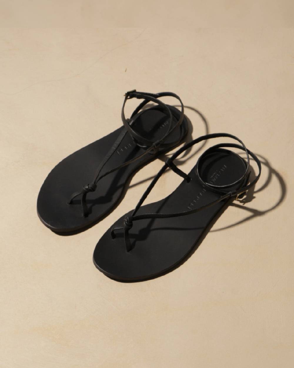 Manebí Sandali Kate in Pelle con Nodo - Black Outlet