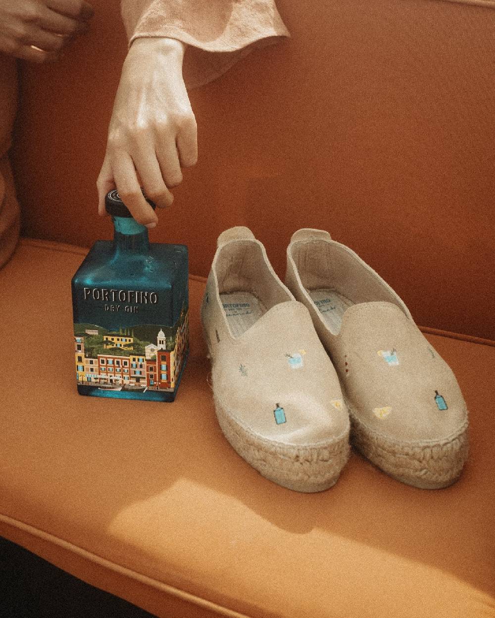 Manebí Espadrillas con Platform in Pelle Scamosciata - Portofino Dry Gin X Manebí Champagne Beige con Ricami Multicolor Vendite Flash