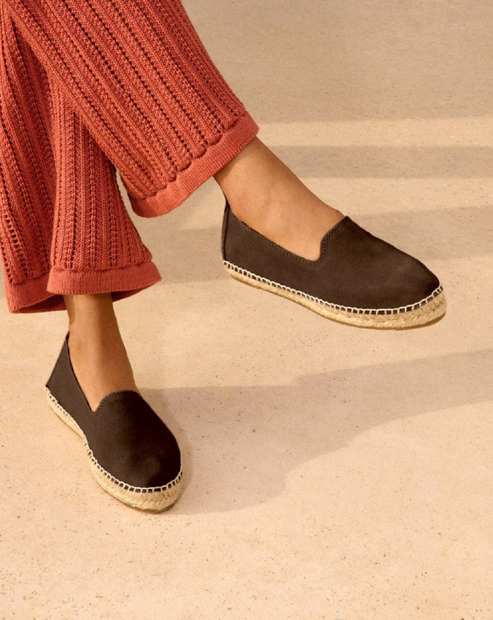 Manebí Suede Flat Espadrilles - Cocoa Negozio