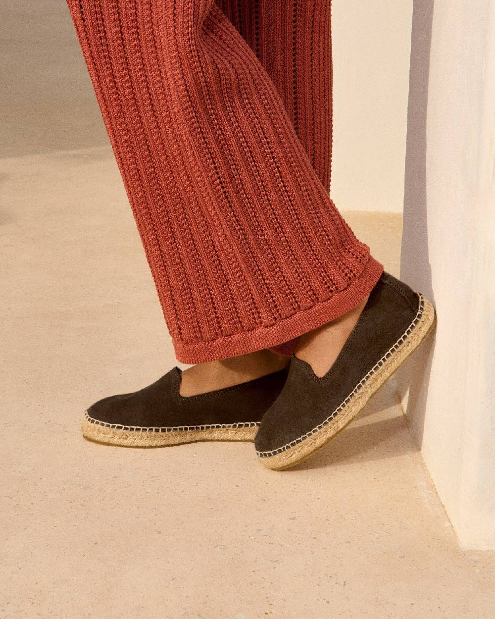Manebí Suede Flat Espadrilles - Cocoa Negozio