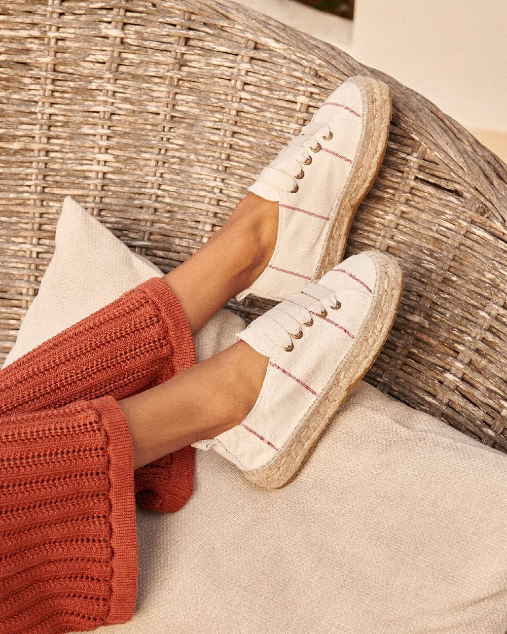 Manebí Woven Canvas|Lace-Up Espadrilles - Red Micro Stripes On Beige Moda
