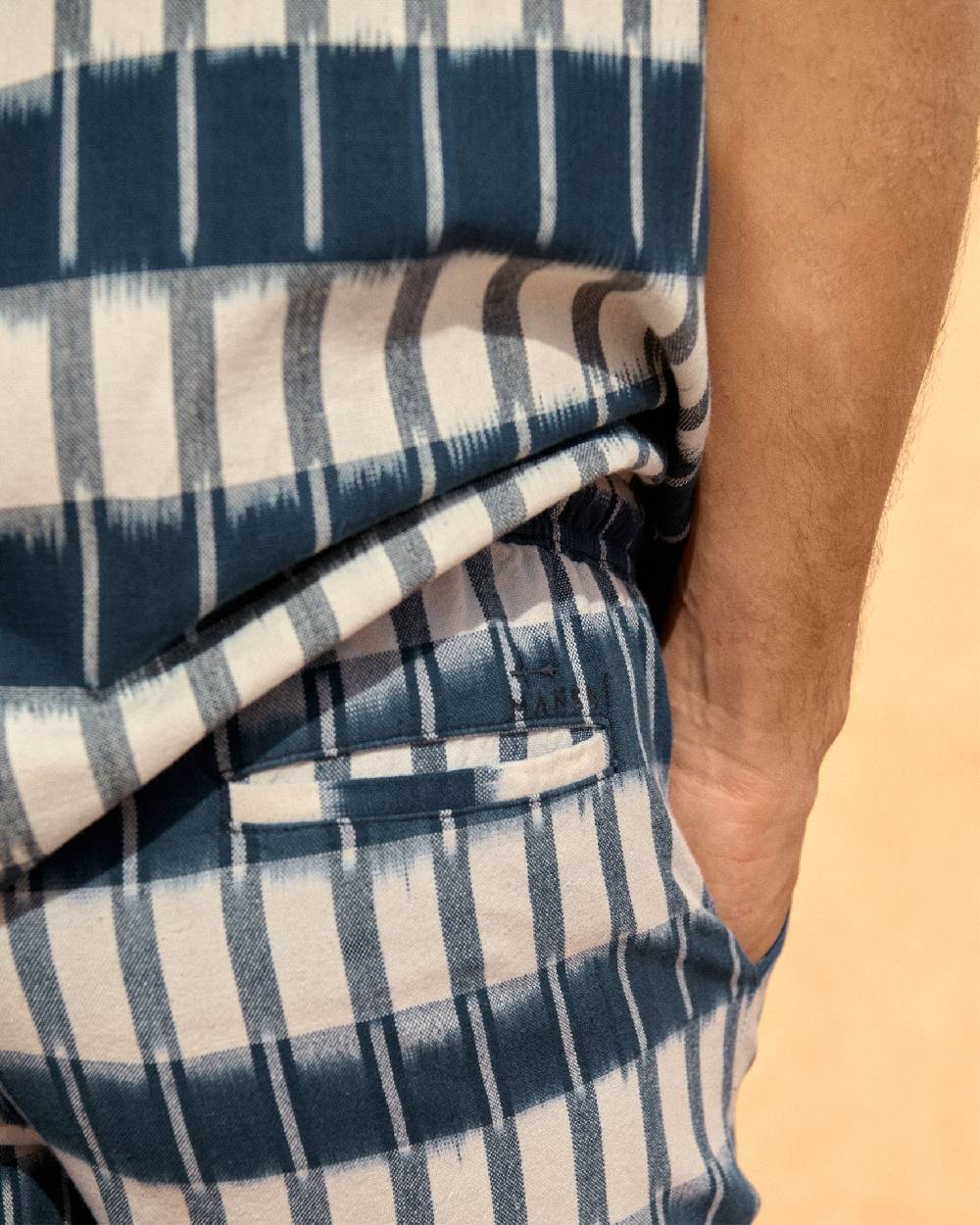 Manebí Dyed Cotton Malibu Shorts - Navy Blue \u0026 Indigo Pattern In Vendita