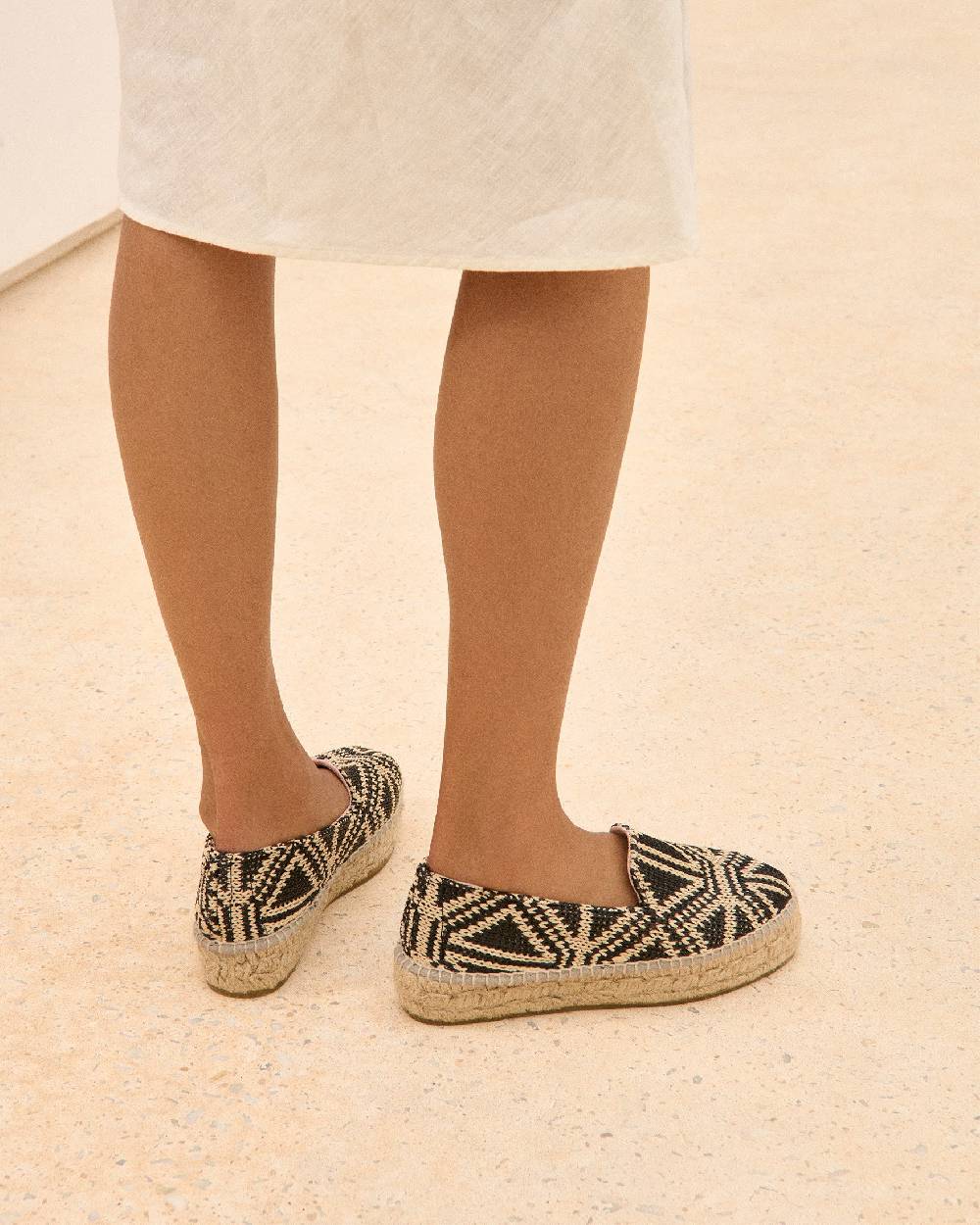 Manebí Raffia Pattern Double Sole Espadrilles - Yucatán Black Triangles On Natural Promozione