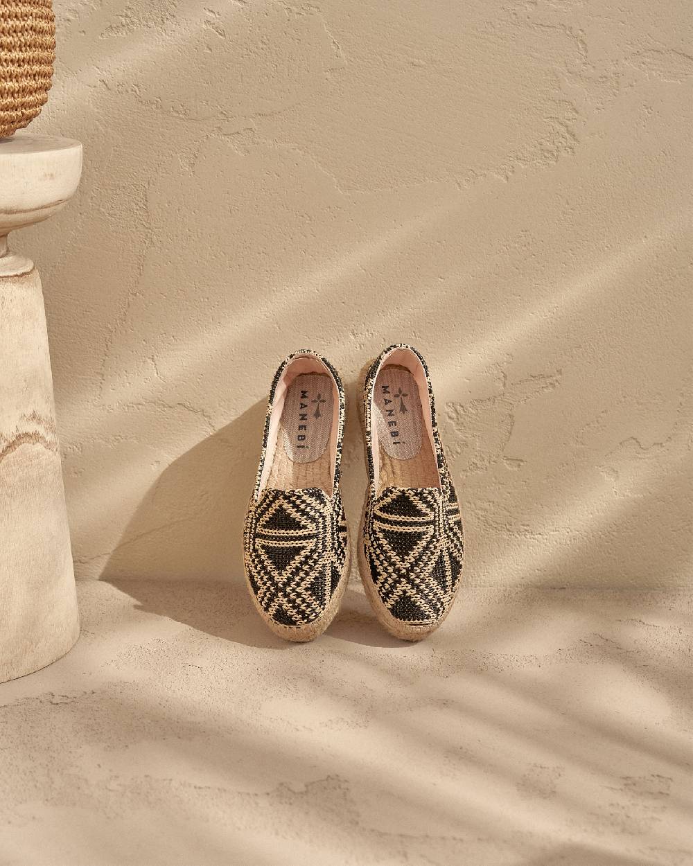 Manebí Raffia Pattern Double Sole Espadrilles - Yucatán Black Triangles On Natural Promozione