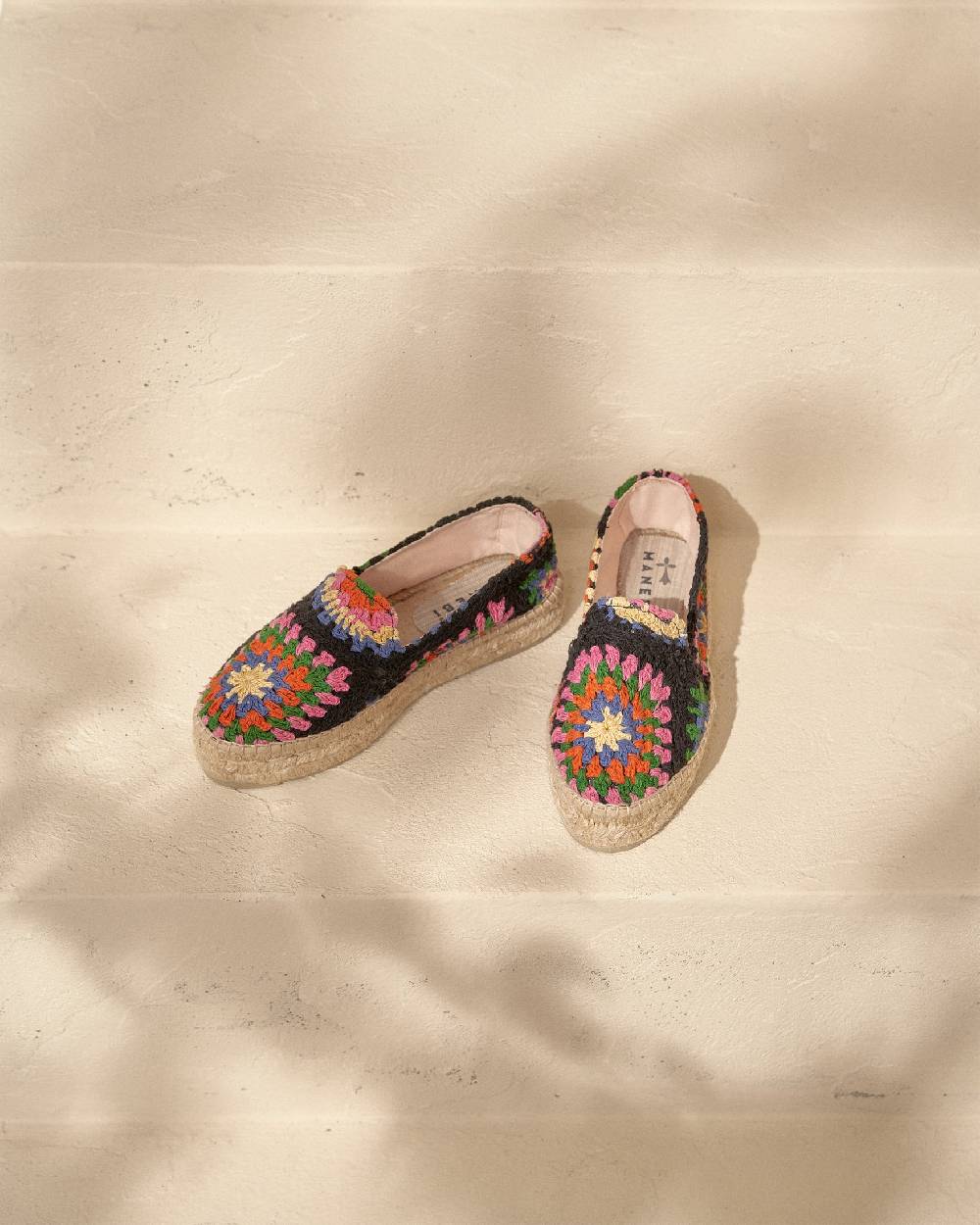 Manebí Cotton Crochet Double Sole Espadrilles - Yucatán Orange And Pink On Black Promozione Limitata