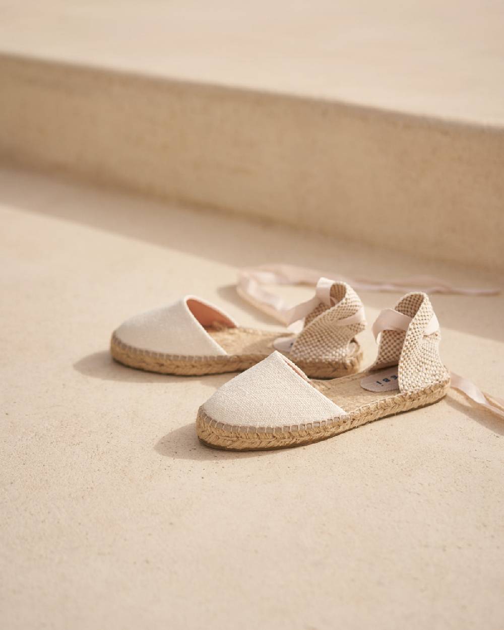 Manebí Organic Hemp Flat Valenciana Espadrilles - La Havana White Prezzo Ridotto