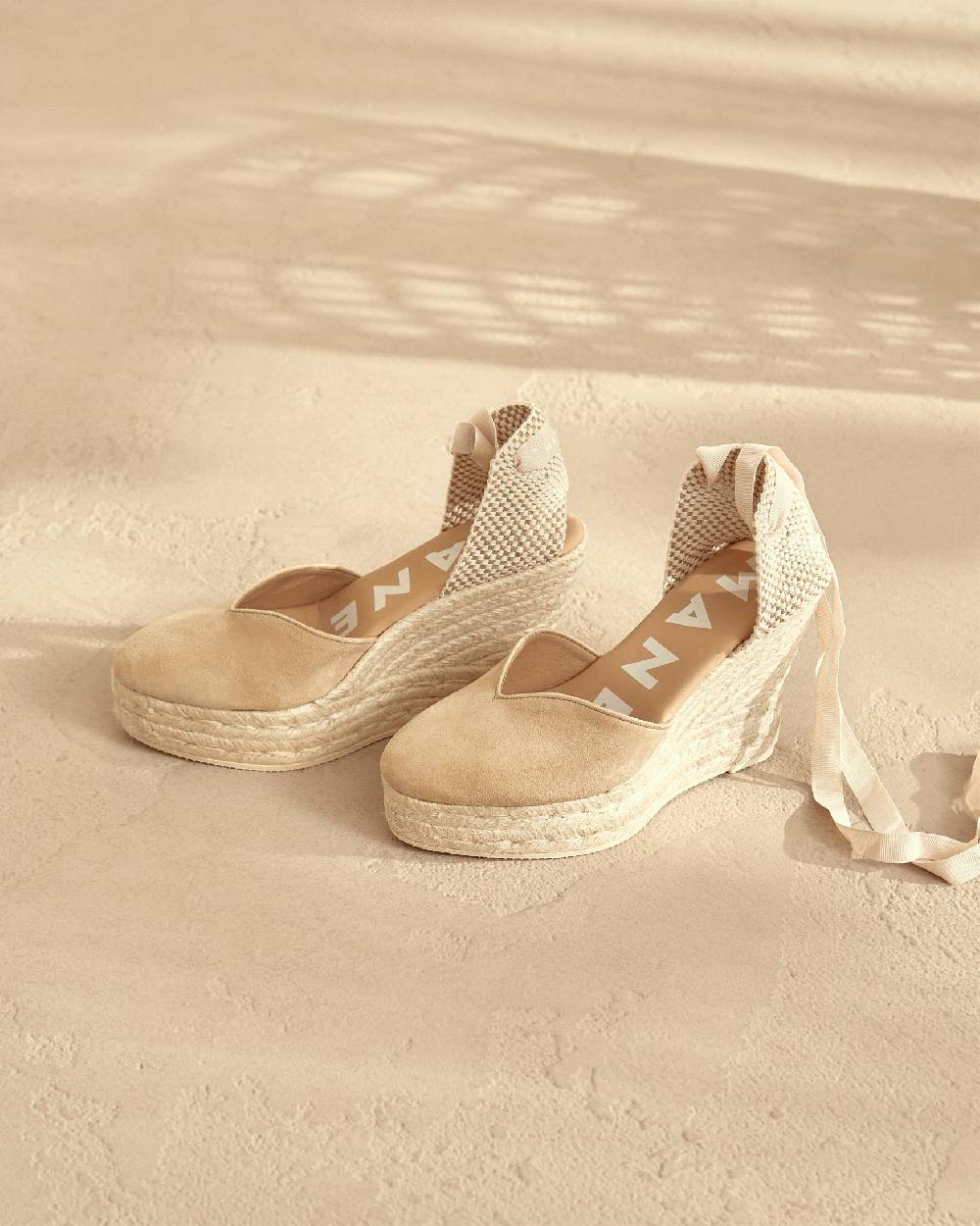 Manebí Soft Suede Heart-Shaped|Wedge Espadrilles - Hamptons Champagne Beige Offerta Giorno del Papà