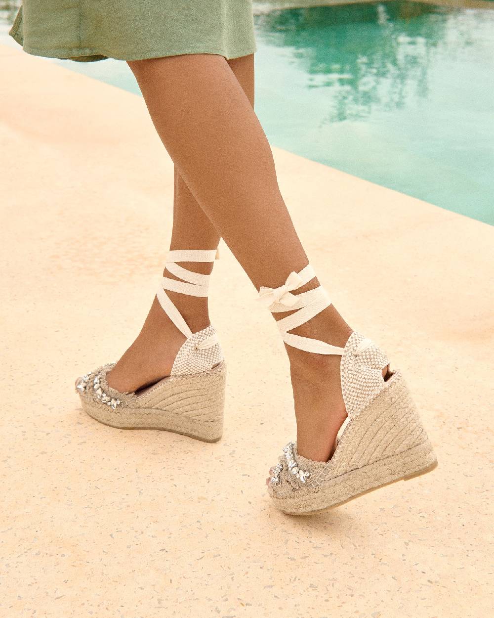 Manebí Organic Hemp with Crystals|Crossed Wedges Valenciana - Capri Natural With Gems Economico