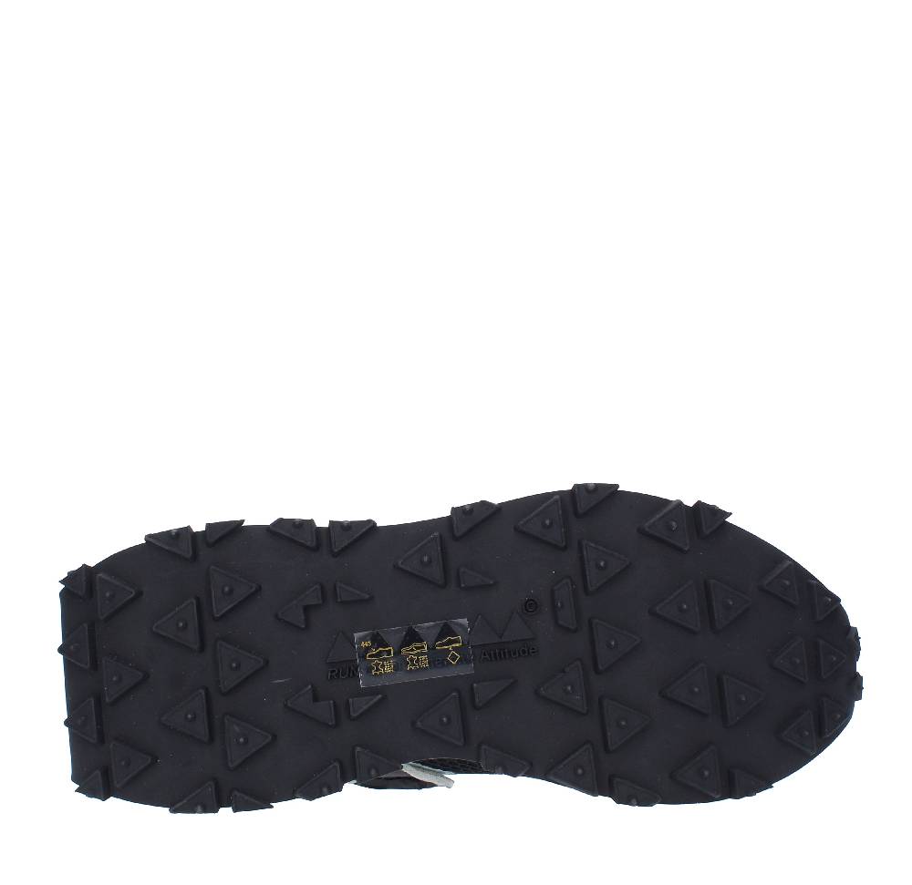 RUN OF Sneakers modello REVOLT RUN OF in camoscio e tessuto Saldi