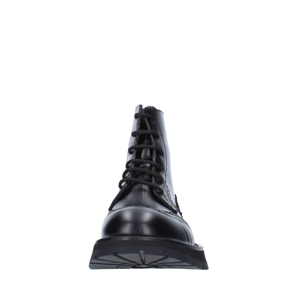 ALEXANDER MCQUEEN Stivaletti in pelle Sconto