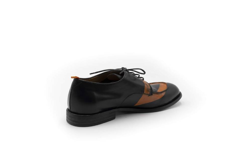 Openclosedshoes AKAMU 01 Negozio