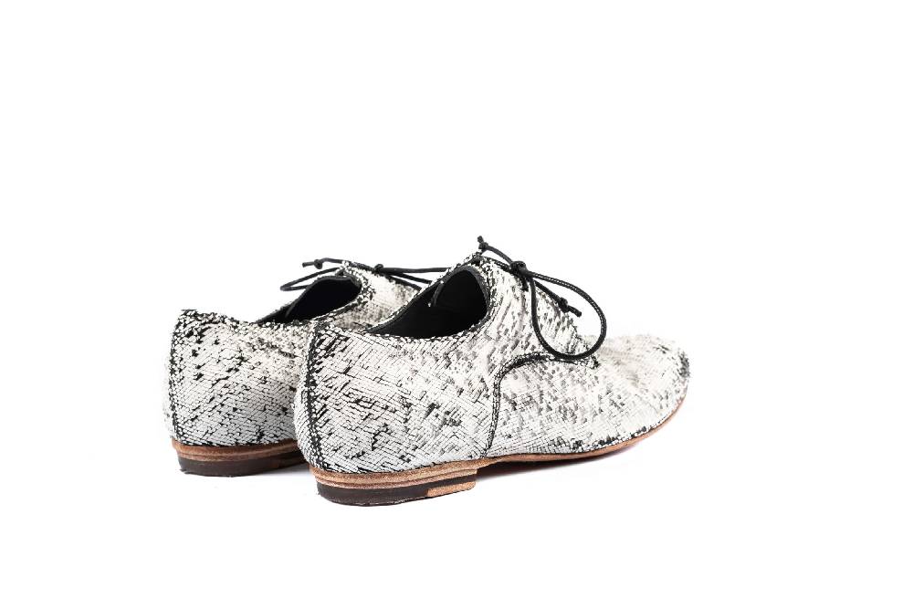 Openclosedshoes IRIS04 GIOVE NERO/BIANCO Grandi sconti