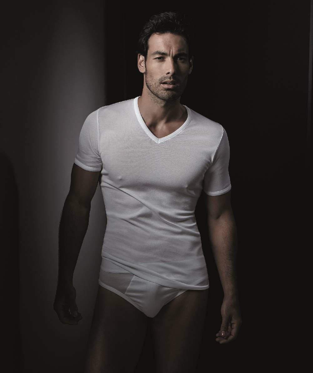 Oscalito T-shirt in cotone con scollo a V 742 Offerta