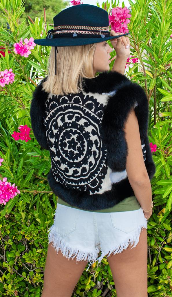 Passion Blanche GILET VOLPE NERA Affare Del Giorno