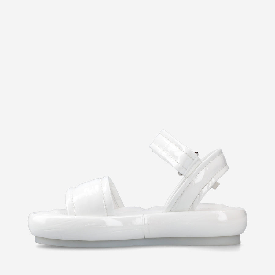 Premiata Sandali Star M6732A in vernice Negozi Online