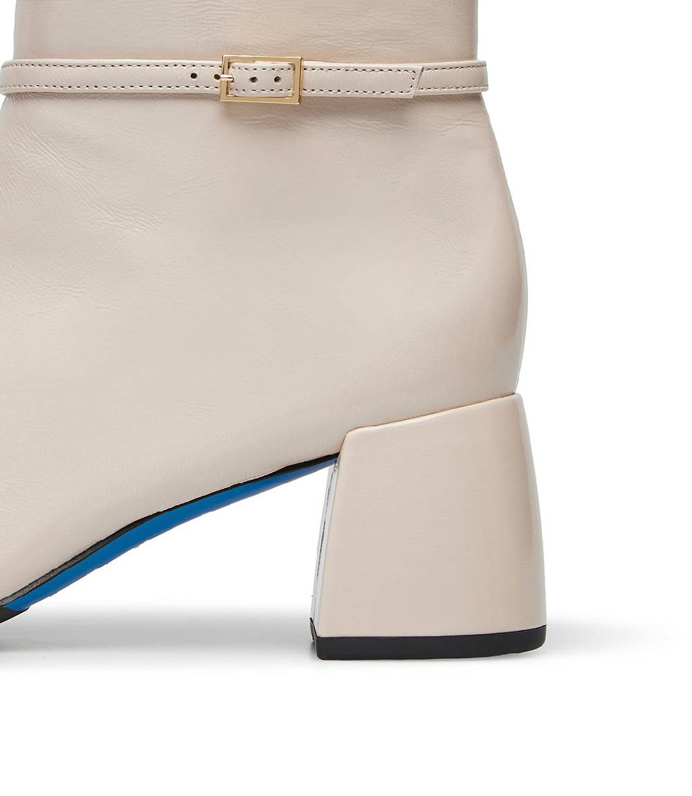 Loriblu Stivaletto in pelle lucida sabbia con cinturino Saldi Di Fabbrica