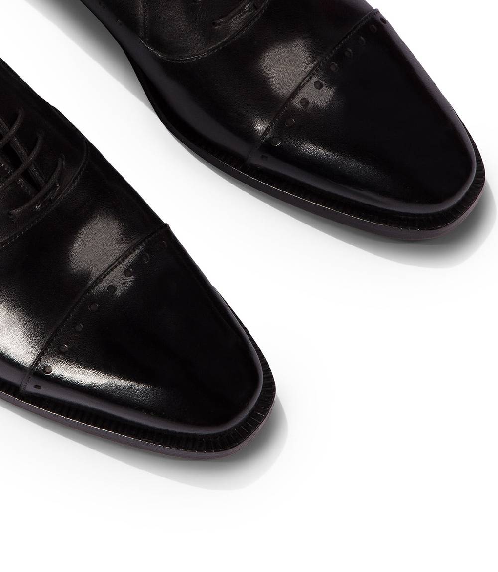 Loriblu Oxford in pelle nera brogue Prezzo Ridotto