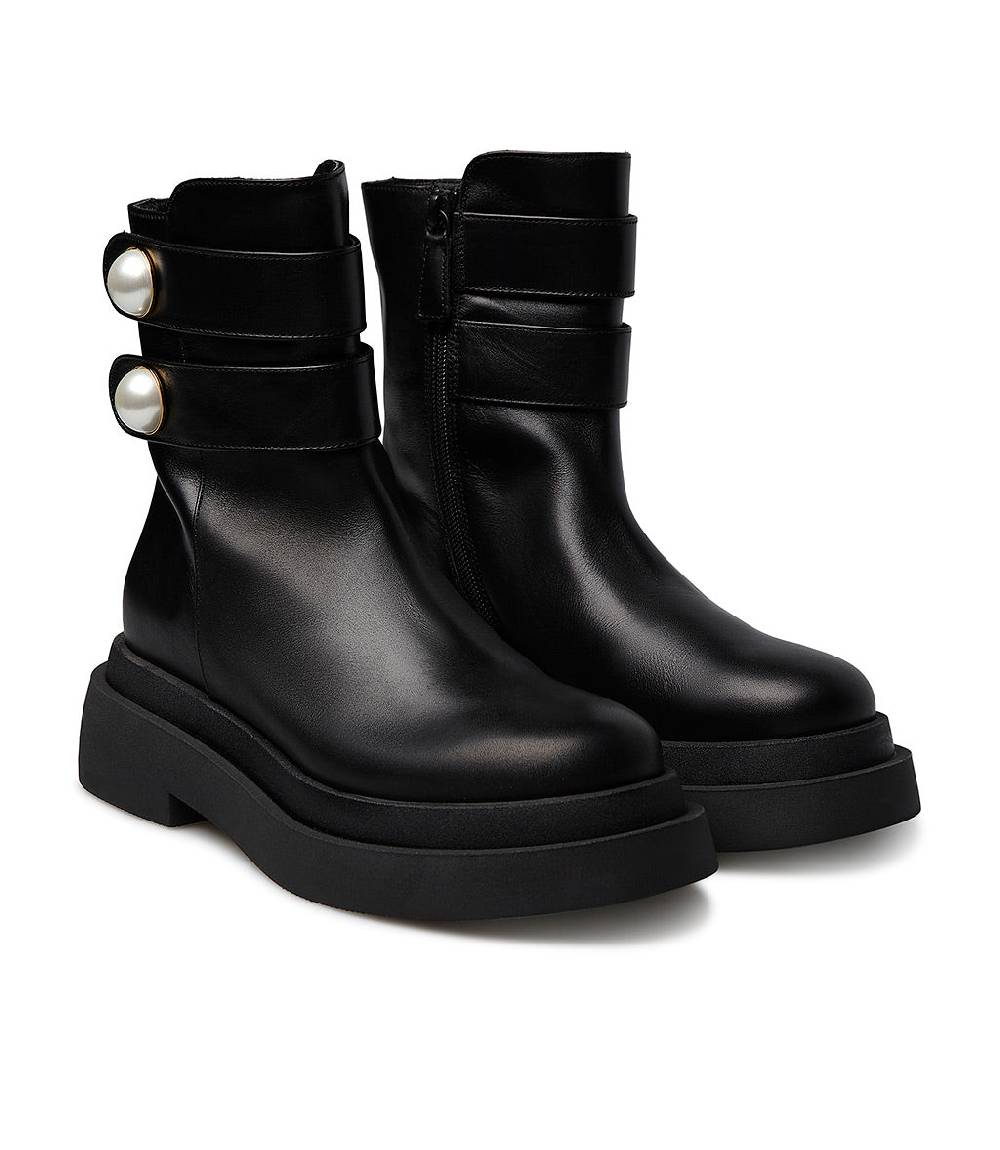 Loriblu Stivaletto in vitello nero con cinturini e borchie perla Shopping Online