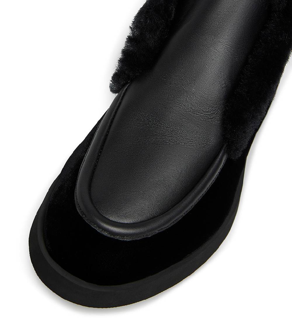 Loriblu Mocassini in camoscio e nappa nera con fodera shearling Prezzo Ridotto