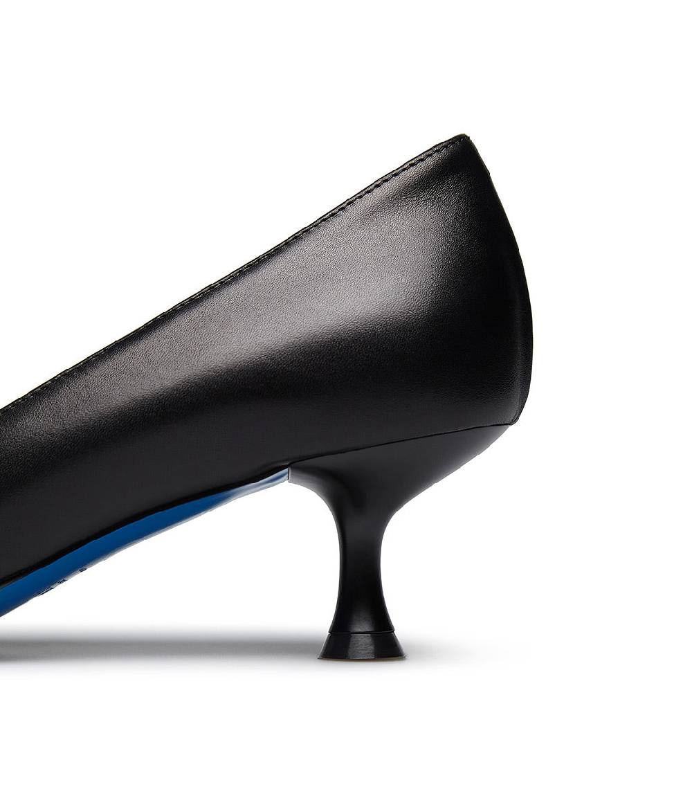 Loriblu Décolleté in nappa nera con cinturini Offerta