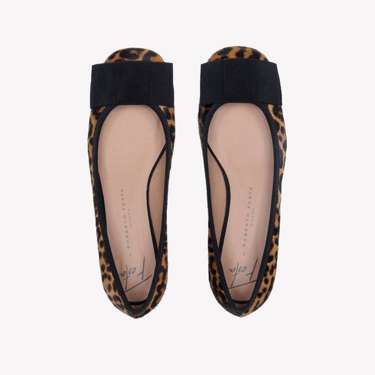 Roberto Festa DECOLLETE’ IN PELLE DI VITELLO STAMPA LEOPARDATA CON FIOCCO GROS GRAIN NERO SISKO Vendite Flash