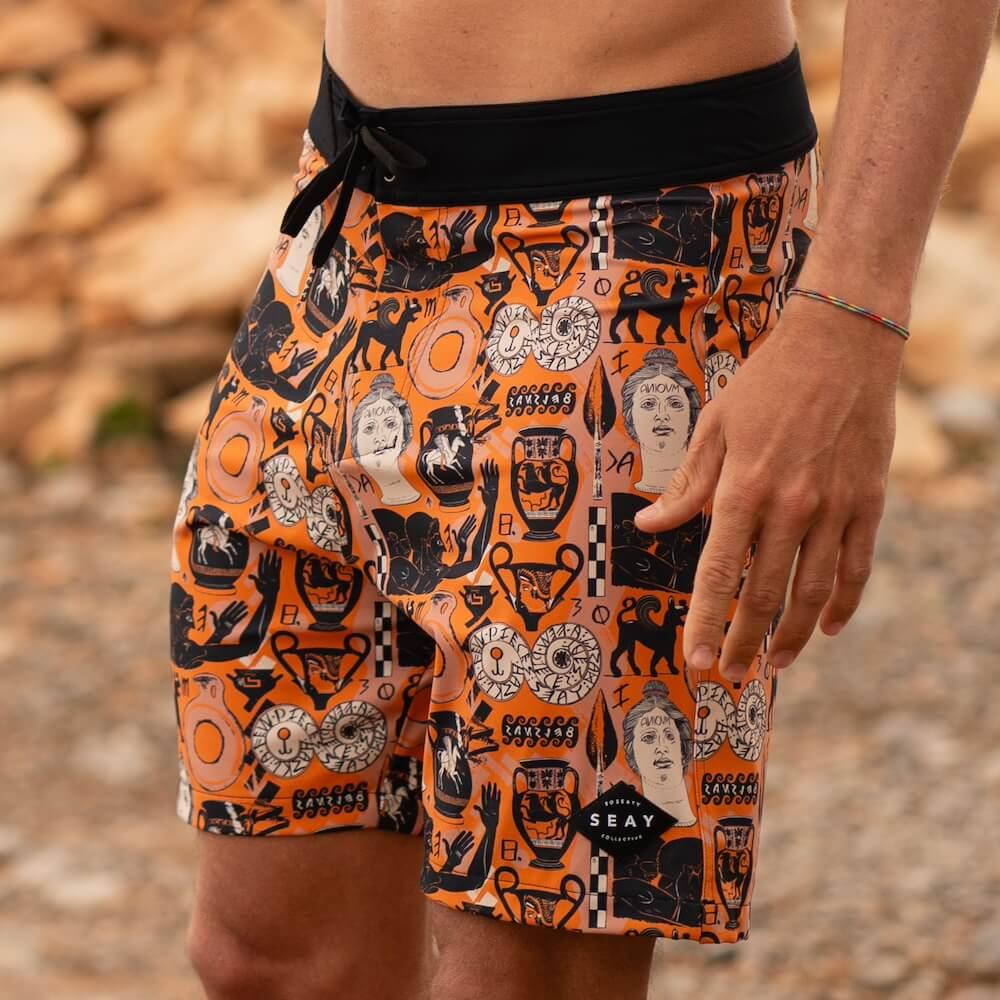Seay / Boardshort Arancione Stampa Etrusca by Hazkj Negozio