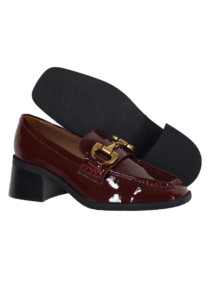 Spatarella Mocassini donna in pelle bordeaux lucida con morsetto in oro Tiana In Vendita
