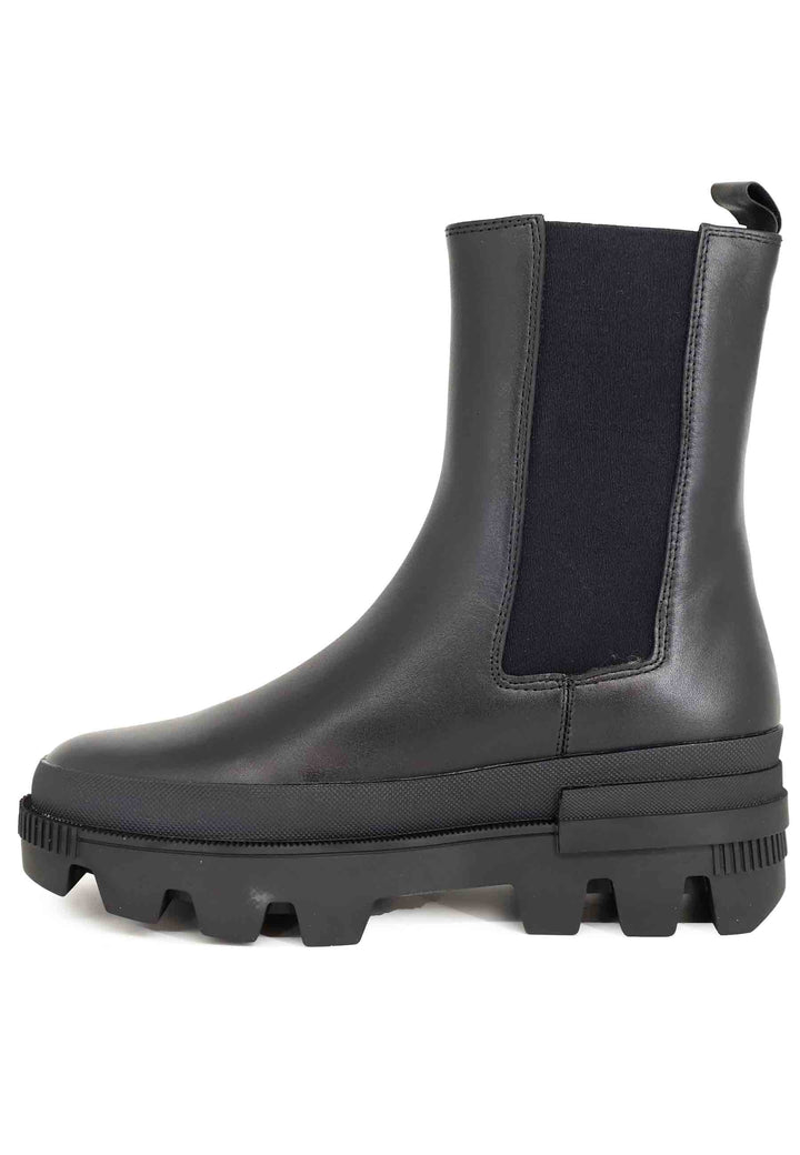Spatarella Stivaletti donna in pelle nera con fondo carrarmato Violet Saldi Di Fabbrica
