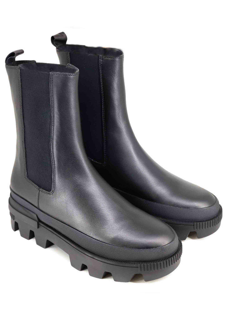 Spatarella Stivaletti donna in pelle nera con fondo carrarmato Violet Saldi Di Fabbrica