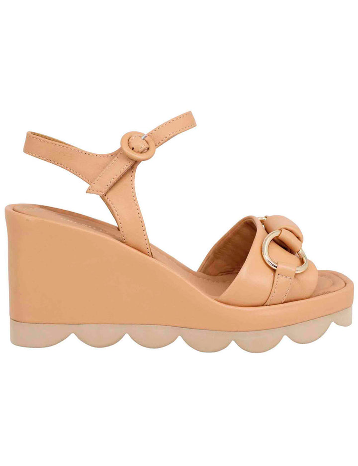 Spatarella Sandali donna in pelle beige con zeppa alta e cinturino alla caviglia Italia