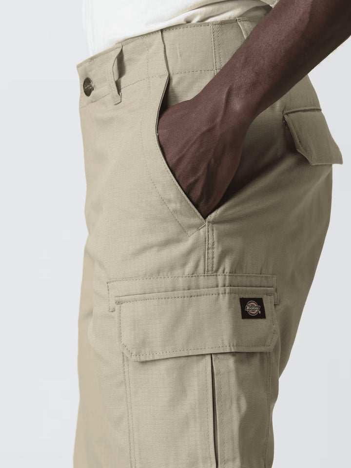 Spatarella Bermuda uomo in tessuto beige 2025